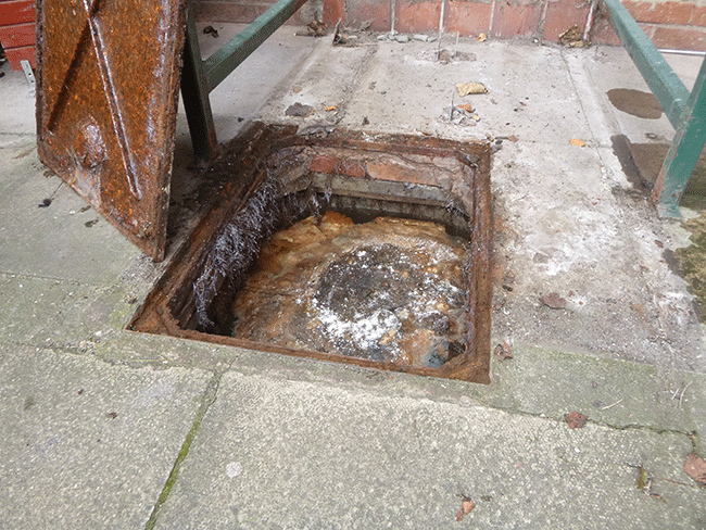 Manhole Repairs & Soil Pipe Repairs | J&F Drainage